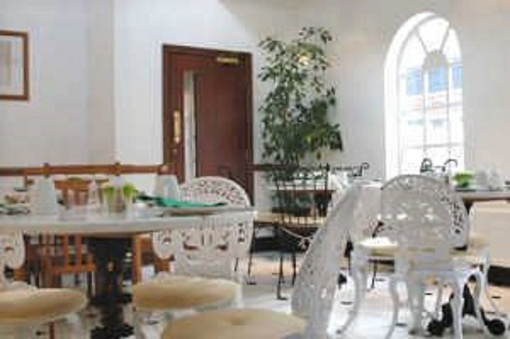Kings Paget Hotel West Drayton  Екстер'єр фото