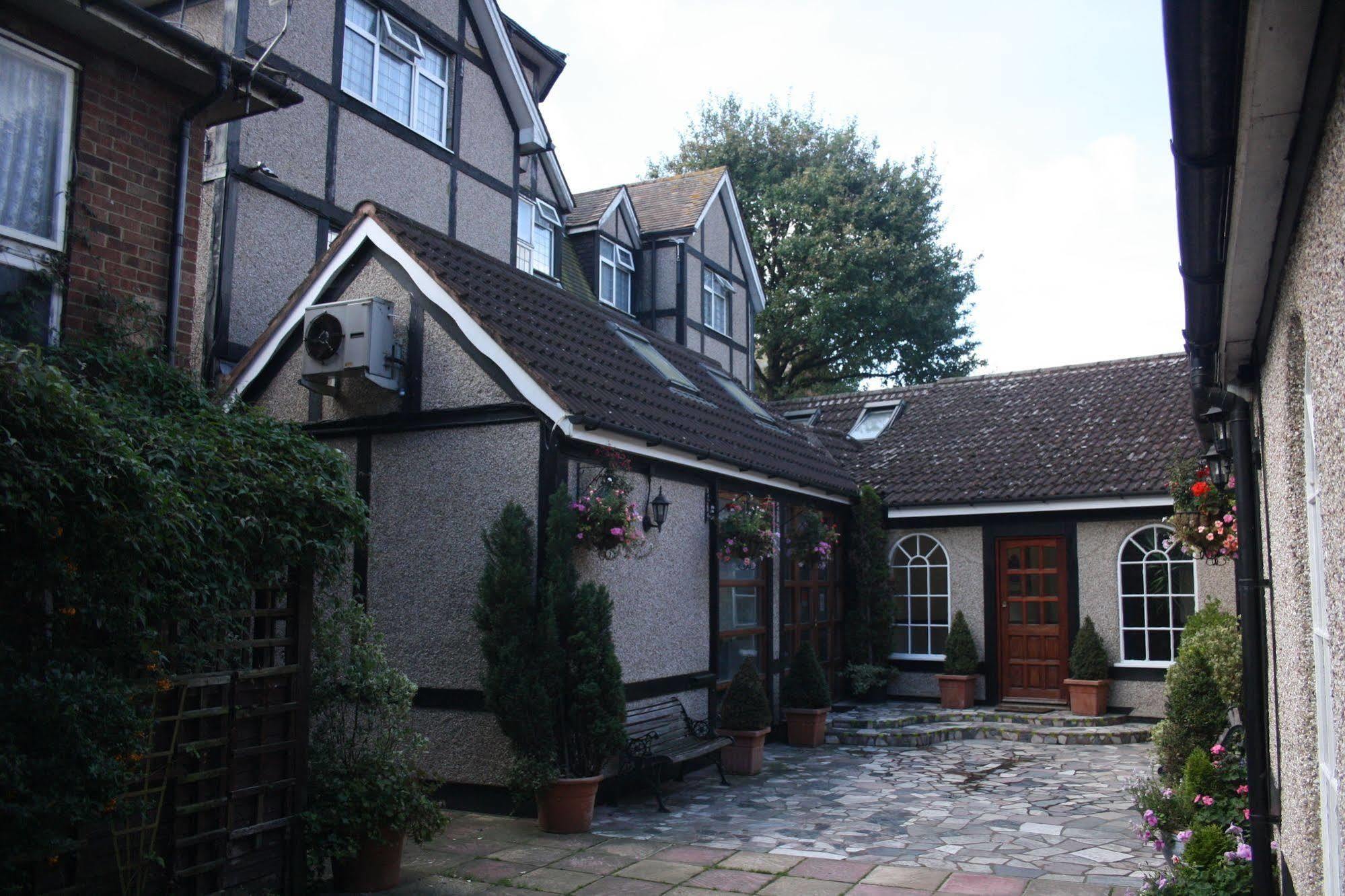 Kings Paget Hotel West Drayton  Екстер'єр фото